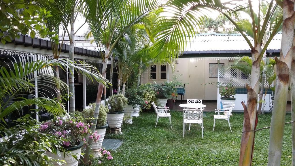 Levi'S Tourist - Anuradhapura Hotel Exterior photo